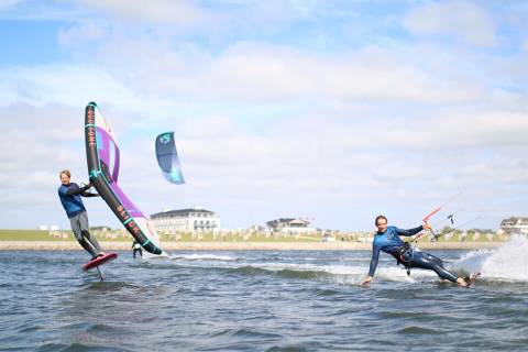 Surfen und Windfoilen by Kitecity copyright Keno Woch Surfen und Windfoilen by Kitecity copyright Keno Woch