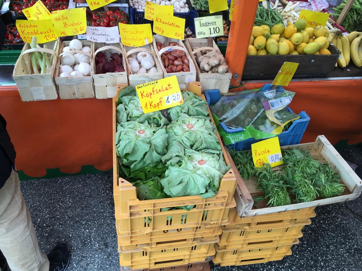 buntes Gemüse auf dem Büsumer Wochenmarkt