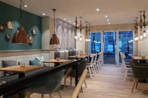 Innenansicht der Bäckerei Balzer in der Hohenzollernstraße 11 in Büsum Innenansicht der Bäckerei Balzer in der Hohenzollernstraße 11 in Büsum