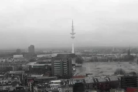 Ausblick vom Empire Riverside auf das Heiligengeistfeld in Hamburg