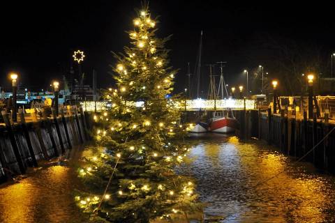 Museumshafen im weihnachtlichen Glanz